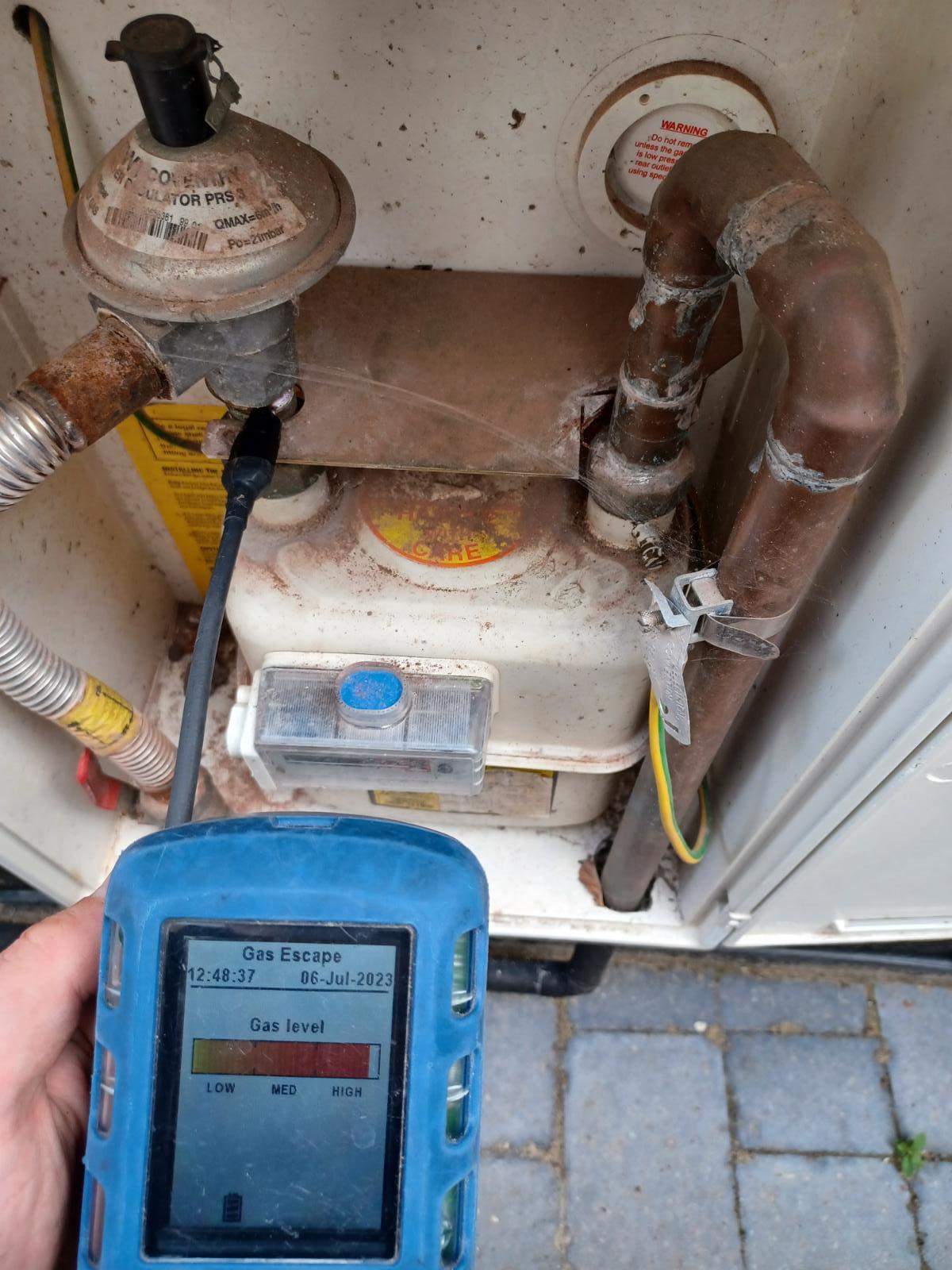 Gas leak detection meter reading at gas meter installation for safety inspection